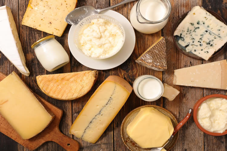 Estudio en población chilena muestra relación entre el consumo de queso con un menor nivel de obesidad
