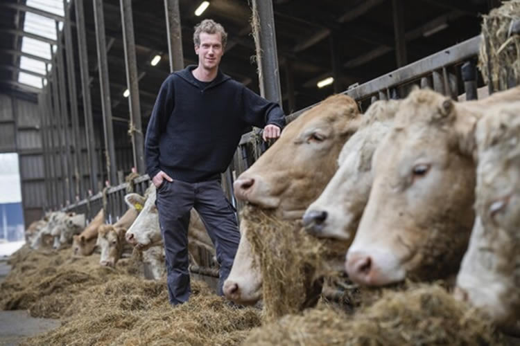 Los agricultores frustrados se rebelan contra las normas de la UE