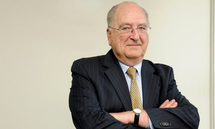 El hombre tras la leche purita: &quot;Ha sido un éxito porque significó salvar a Chile&quot;