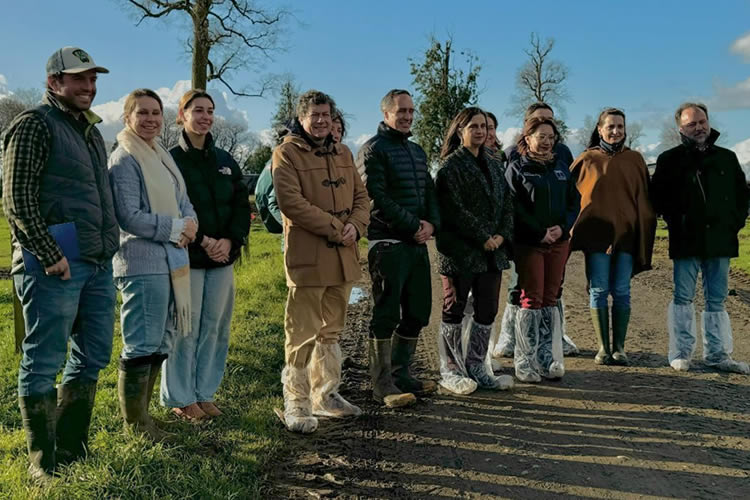Subsecretaria de Agricultura visita predio lechero con sello &quot;Chile Origen Consciente&quot;