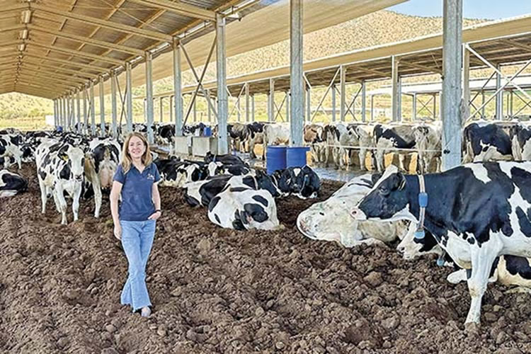 Presidenta de la CPC: &quot;El tener los pies en una actividad rural me ayuda mucho en mi trabajo gremial&quot;