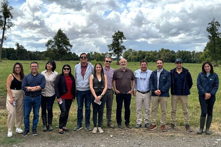 Científicos destacan aportes de INIA en mitigación de gases invernadero y desarrollo de productos lácteos diferenciados