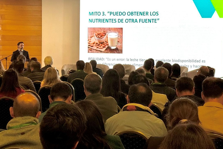 Doctor Leche derribó mitos e hizo un llamado a consumir lácteos para una buena nutrición y salud