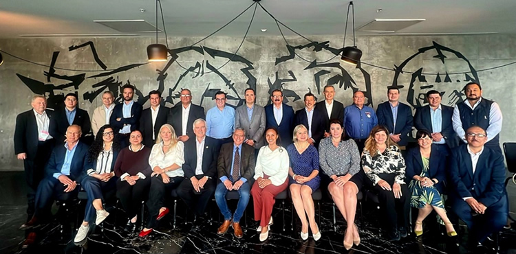 Se reunió el Consejo Directivo de FEPALE en México