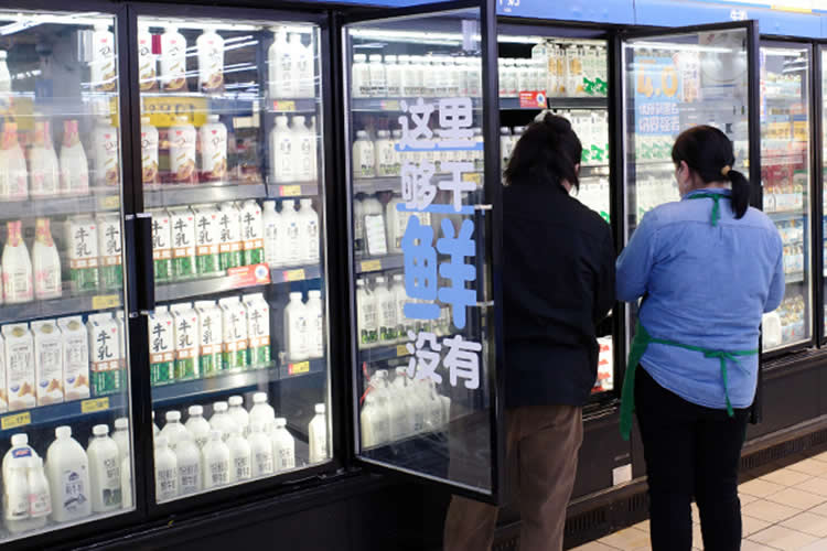 China enfrenta caída en producción láctea ante cambios en la demanda