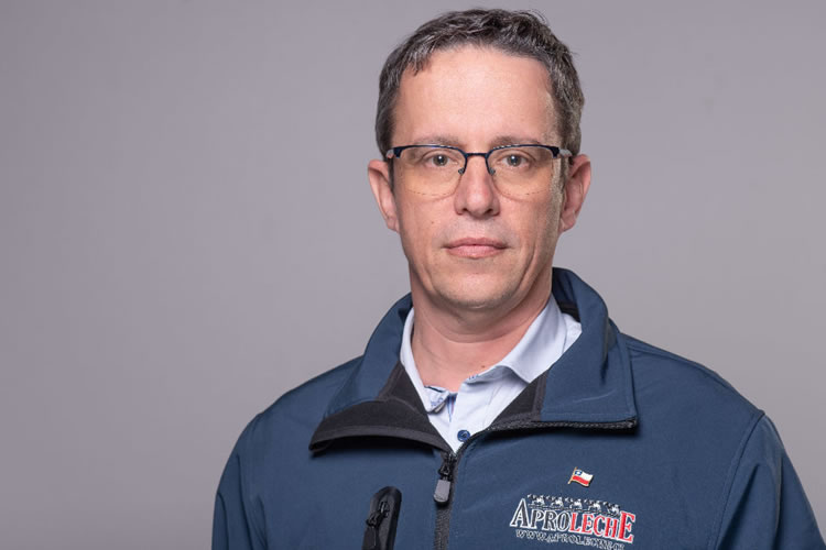 El modelo cooperativo como respuesta al desafío lechero nacional