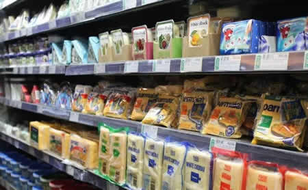 México prohíbe quesos y yogures al incumplir normativa