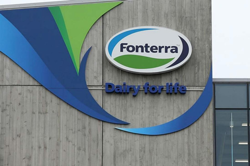 Fonterra alista nueva estructura de capital para detener el flujo de suministro de leche a los procesadores competidores