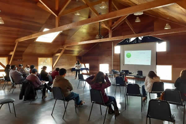 Agricultores dialogan con constituyentes sobre propiedad privada, derecho a emprender y certezas jurídicas para el rubro 