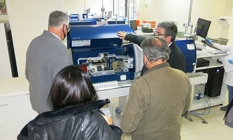 Proveedores genéticos americanos conocen las nuevas instalaciones del Centro de Laboratorio de Cooprinsem