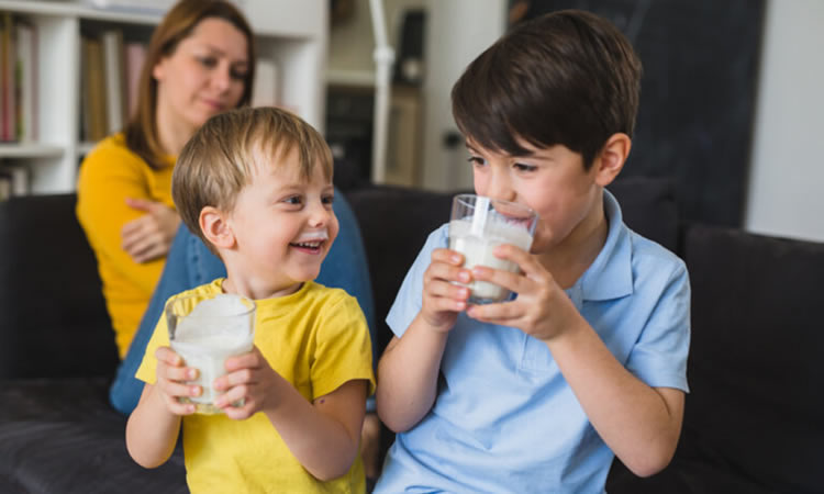 Beneficios de los lácteos para la salud dental de los niños