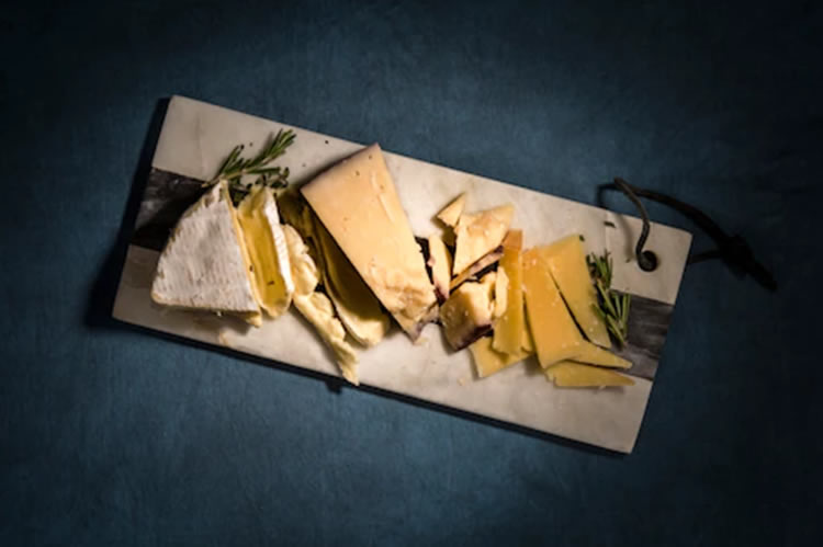 Buenas noticias sobre el queso: es mucho más saludable de lo que pensabas