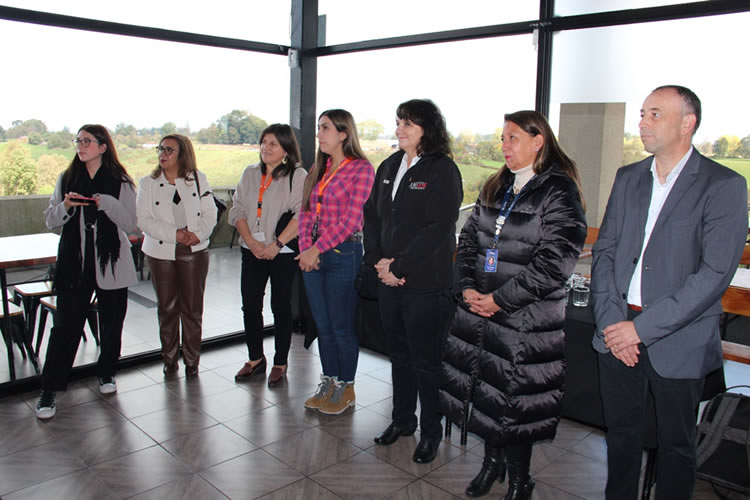 Invitan a Seminario de Mujeres Líderes del Sur de Chile