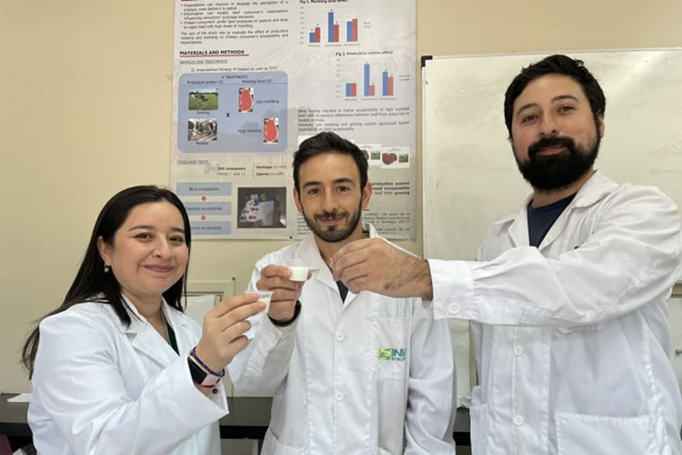 Realizan evaluación sensorial de 4 tipos distintos de leche