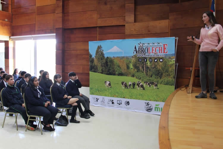 Seminario Vocacional “Sembrando Futuro” cultiva el interés de estudiantes