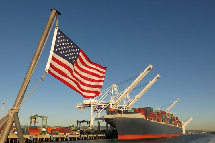 Las exportaciones estadounidenses caen un 2% en mayo