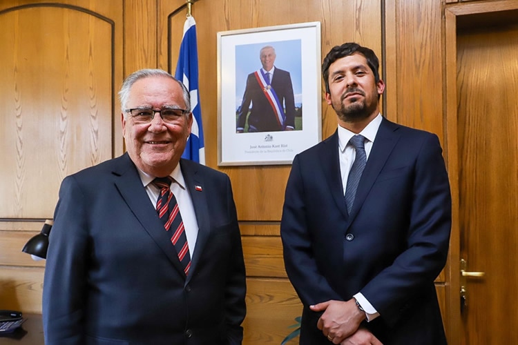 Los desafíos del nuevo director del SAG: estrechar lazos con India, permisología y potenciar al sector agrícola