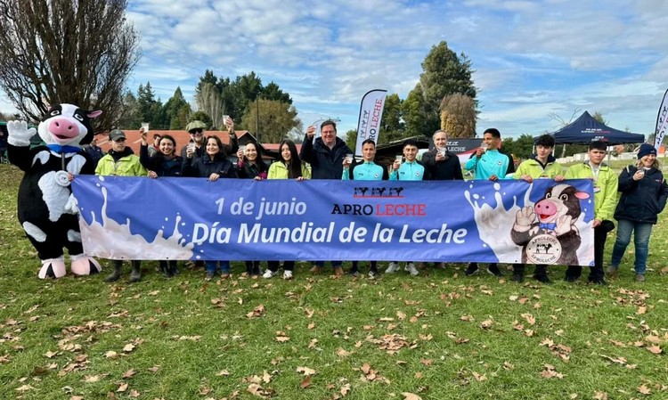 Aproleche Osorno conmemoró el Día Mundial de la Leche junto a la comunidad educativa