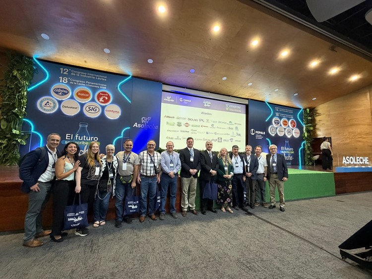 Sector lácteo nacional se reúne con líderes de la industria de las Américas para analizar cómo las tendencias globales impactan en la lechería regional 