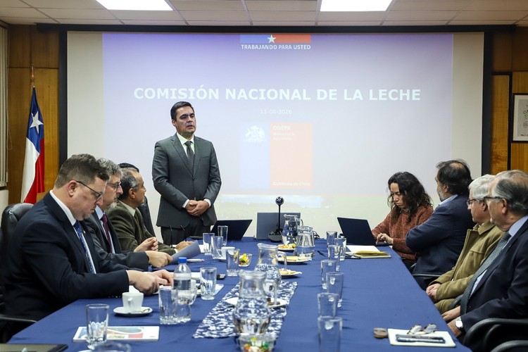 Comisión Nacional de la Leche analiza recuperación del sector y define prioridades para 2026-2027