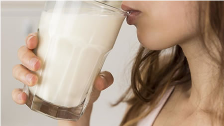 Lácteos empujan al alza el índice de precios de la FAO